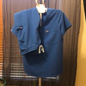 Figs Royal Blue scrub set